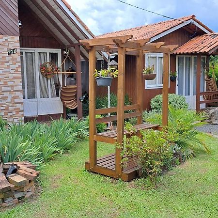 Chales Doce Luar Casas De Temporada Urubici Buitenkant foto